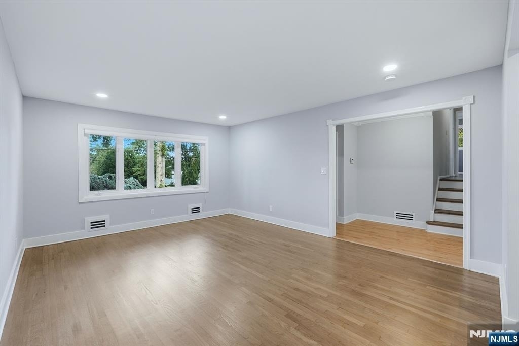 158 Morningside - Photo 2