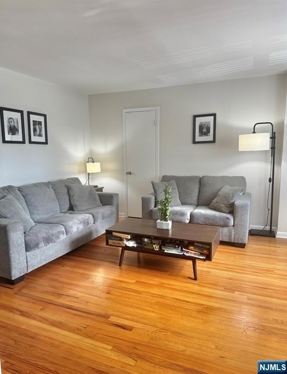 26 Kennedy - Photo 1