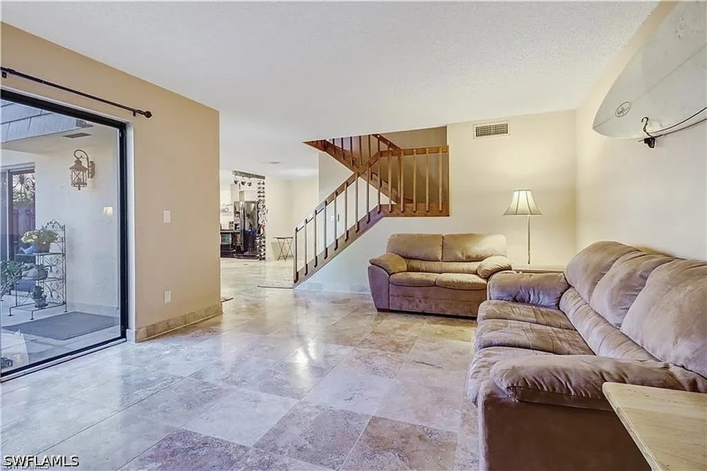 4033 Sandlewood Lane - Photo 6