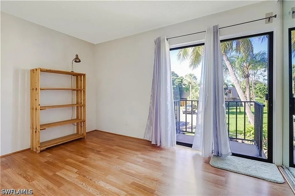 4033 Sandlewood Lane - Photo 12