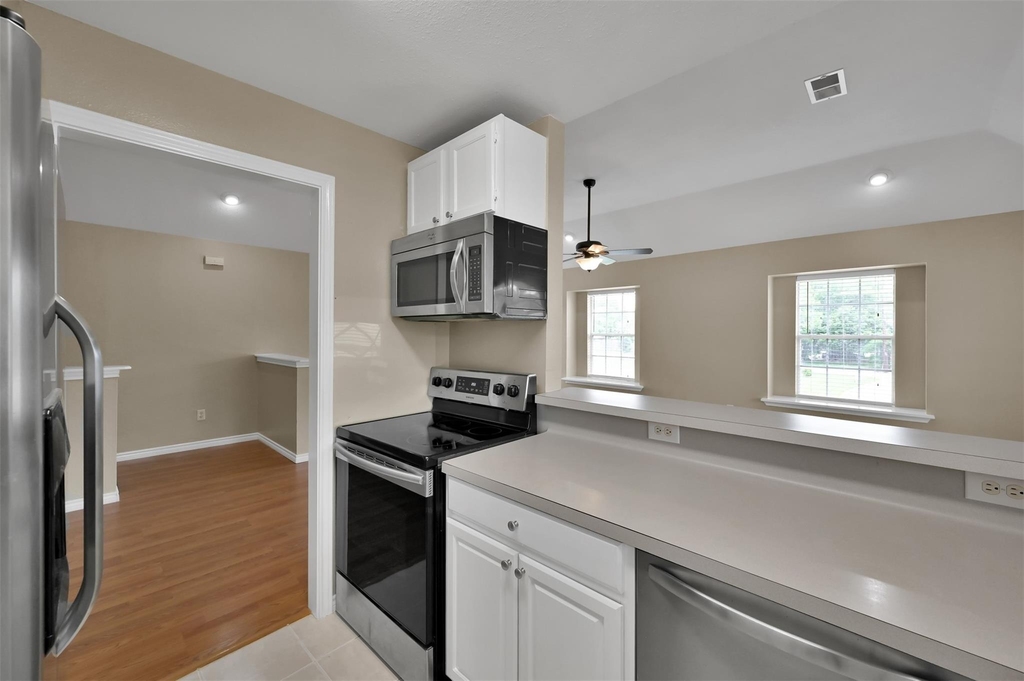 1141 Lovett Street - Photo 12