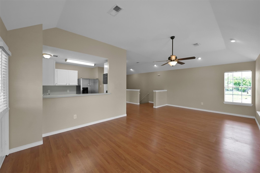 1141 Lovett Street - Photo 9