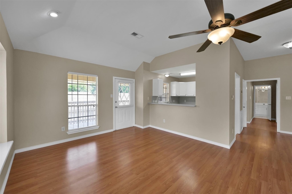 1141 Lovett Street - Photo 8