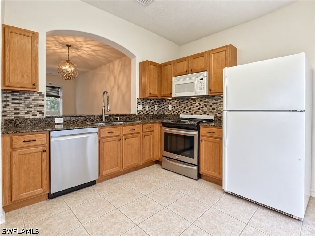 30324 Elderwood Drive - Photo 3