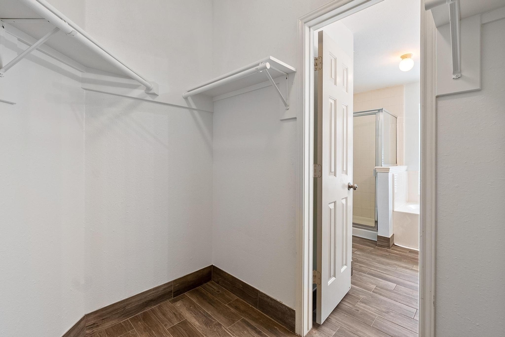 10638 Desert Springs Circle - Photo 11