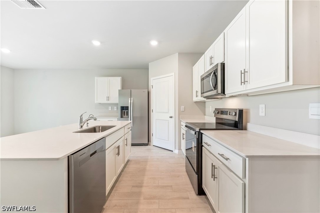9016 Lawn Court - Photo 3