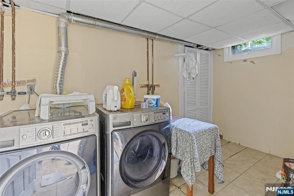 34 Andrew - Photo 23