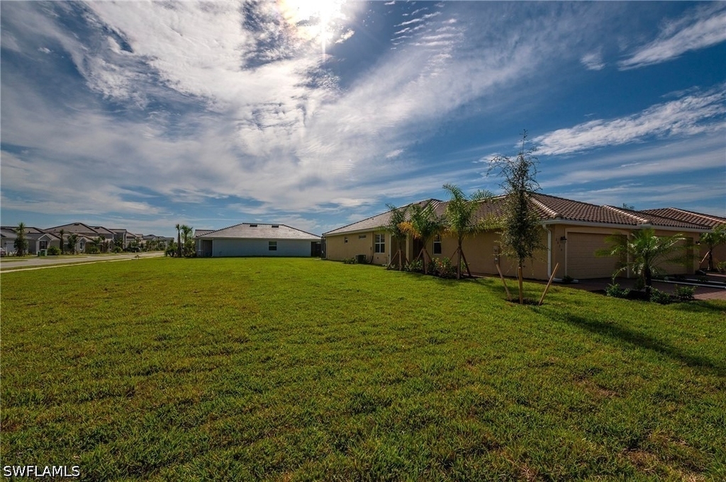 2620 Vine Avenue - Photo 22