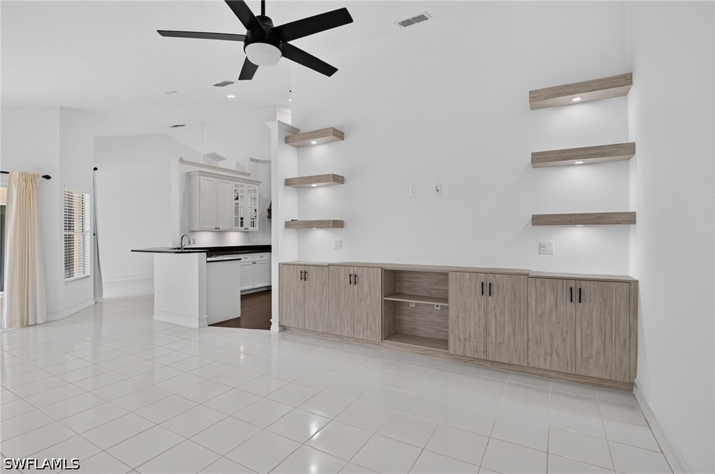 2126 E Crown Point - Photo 15