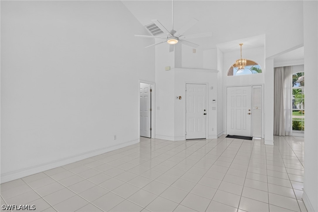 2126 E Crown Point - Photo 5