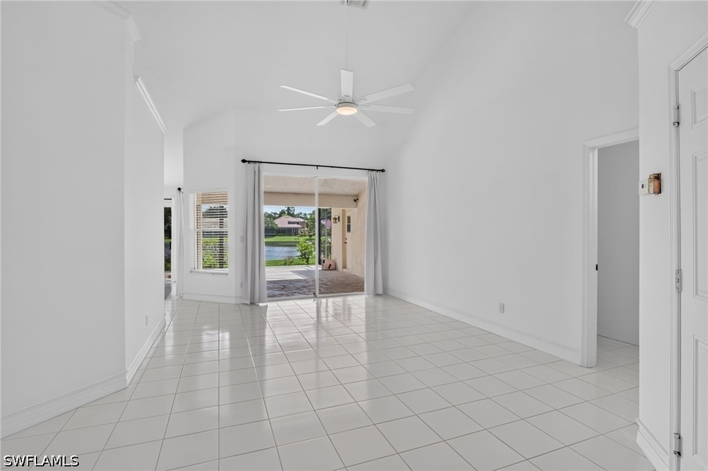 2126 E Crown Point - Photo 2