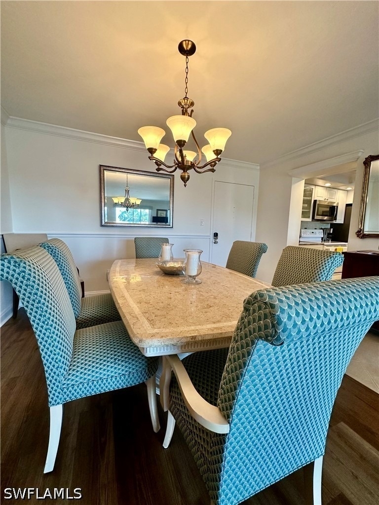 555 Park Shore Drive - Photo 13