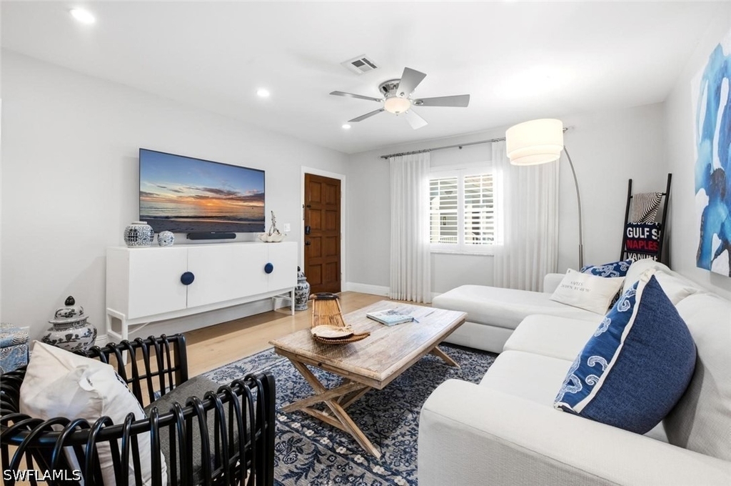 940 3rd Street S - Photo 4