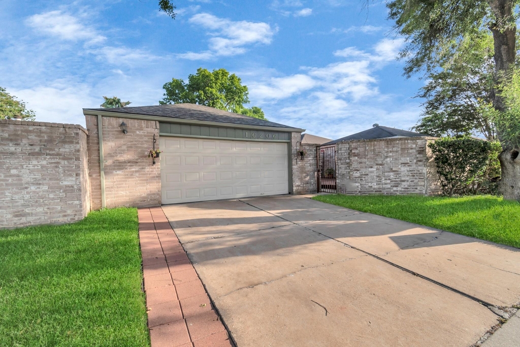 16206 New Field Drive - Photo 0