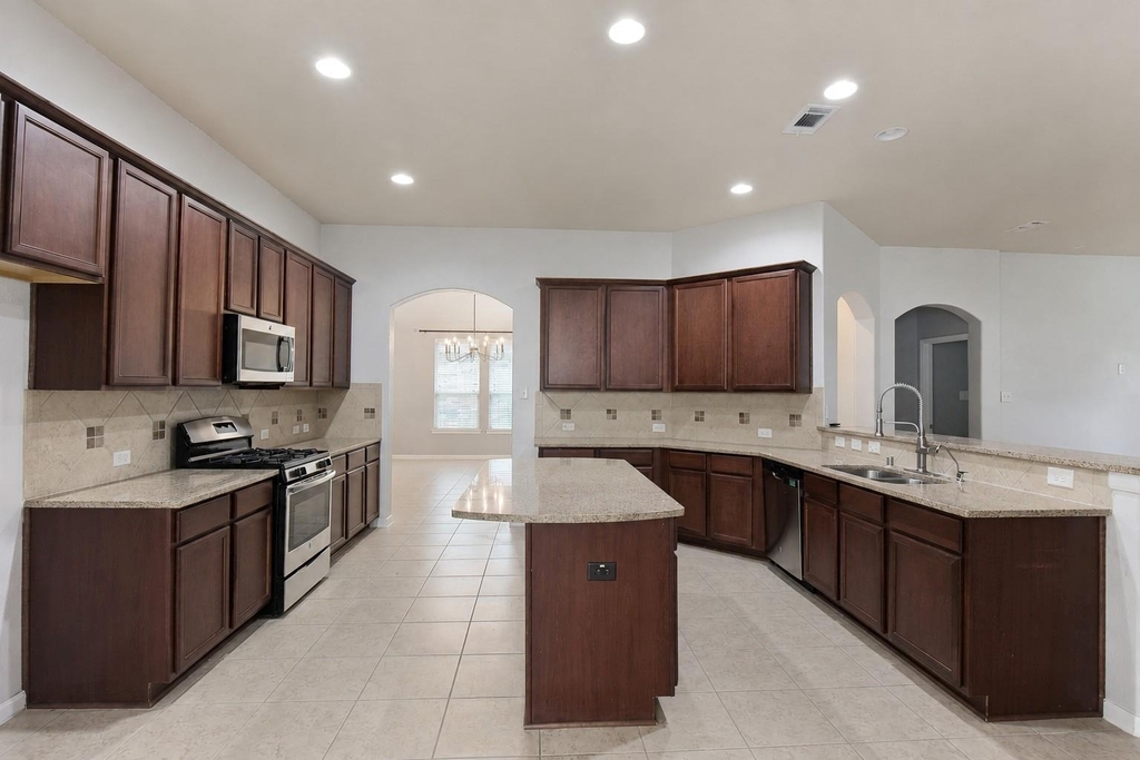 3519 Dryer Park Drive - Photo 11