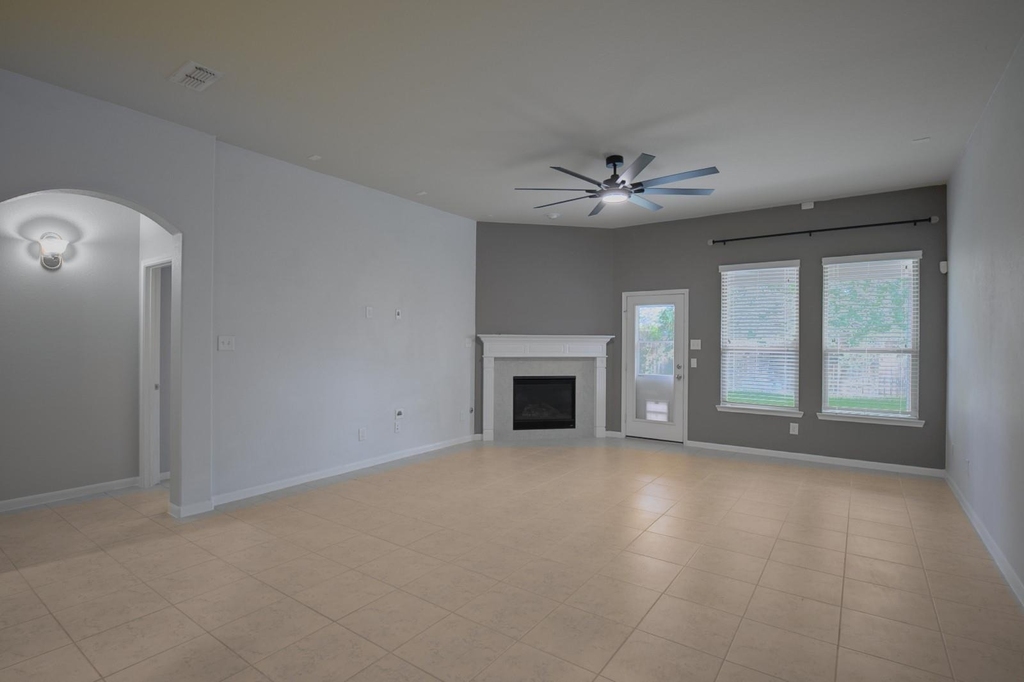 3519 Dryer Park Drive - Photo 9