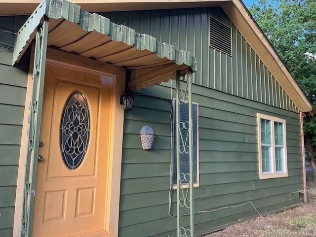 1806 N Avenue S - Photo 1
