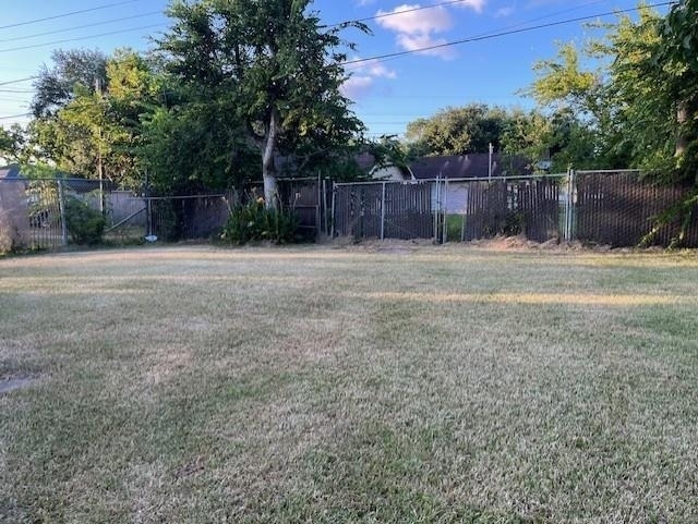 1806 N Avenue S - Photo 33