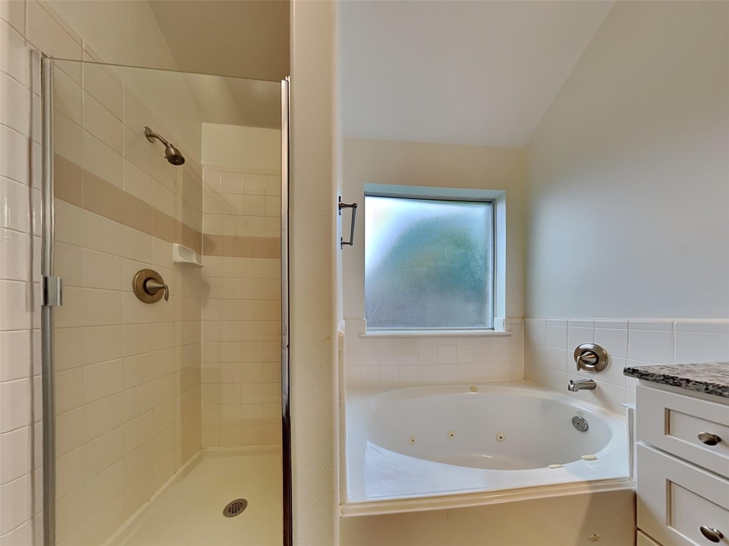 7702 Summerdale Drive - Photo 8