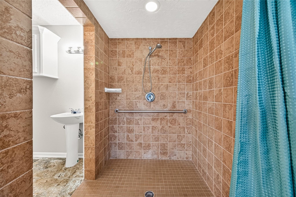 15126 Boudreaux Road - Photo 29