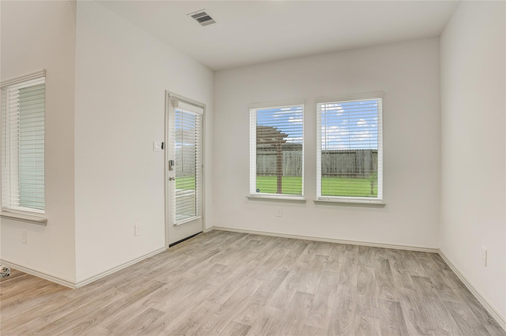 1722 Bryson Heights Drive - Photo 15