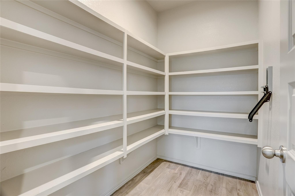 1722 Bryson Heights Drive - Photo 16