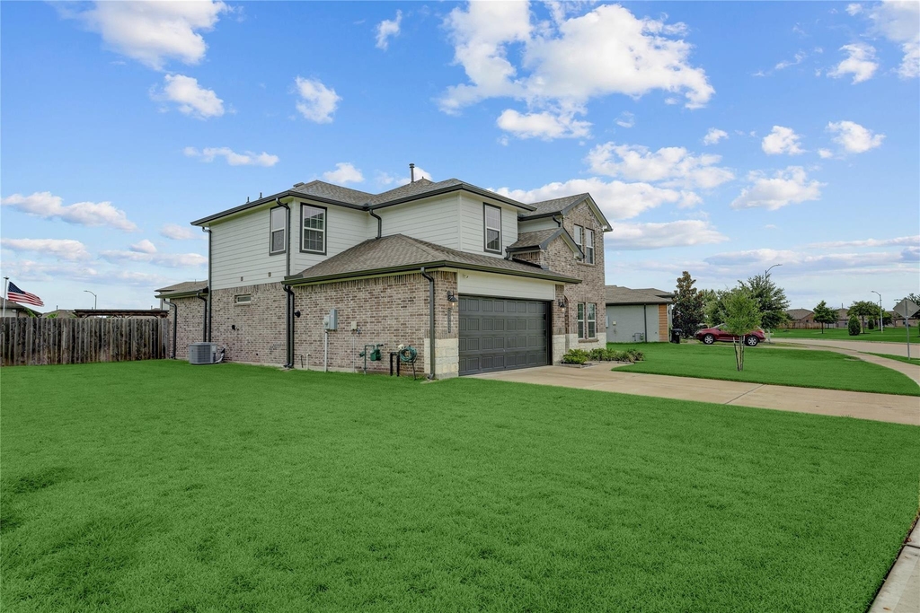 1722 Bryson Heights Drive - Photo 1