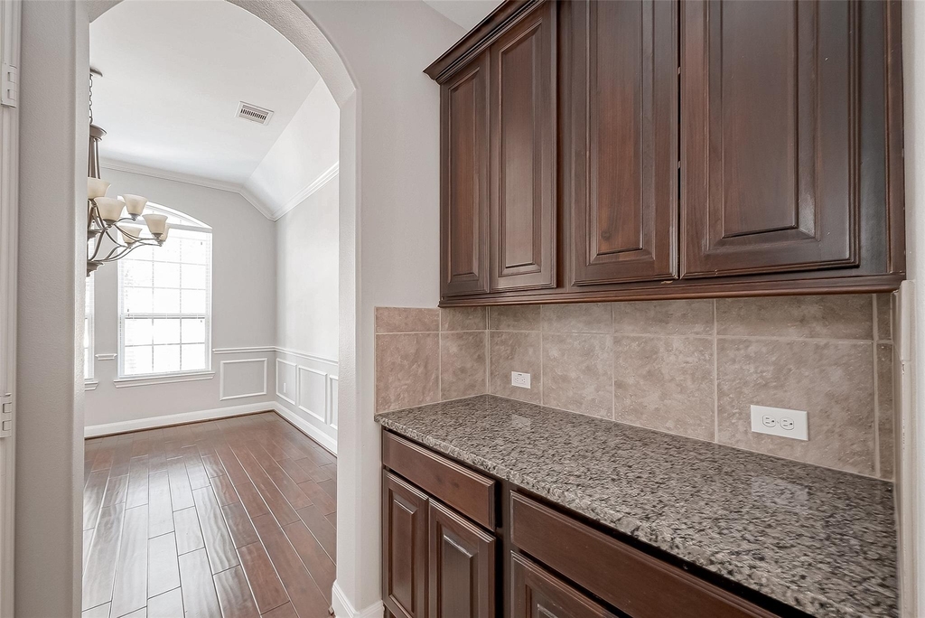 46 Sandwell Place - Photo 17