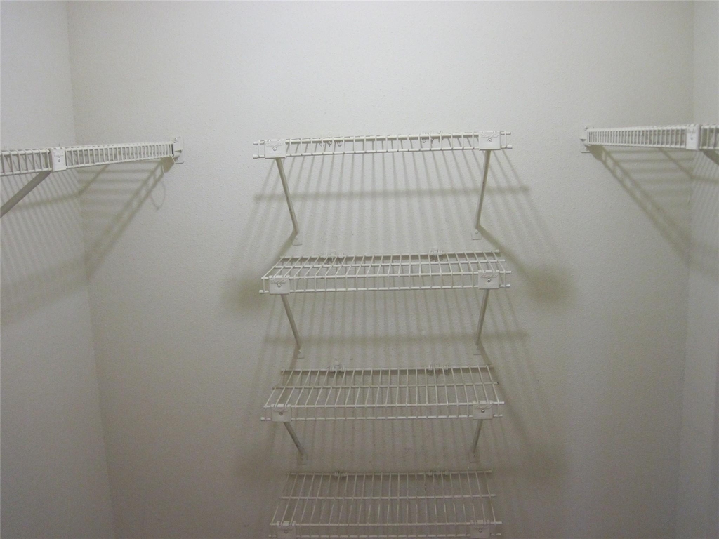 3919 Fairmont Parkway - Photo 9