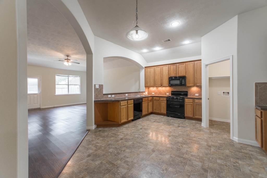 25531 Forest Springs Lake - Photo 13