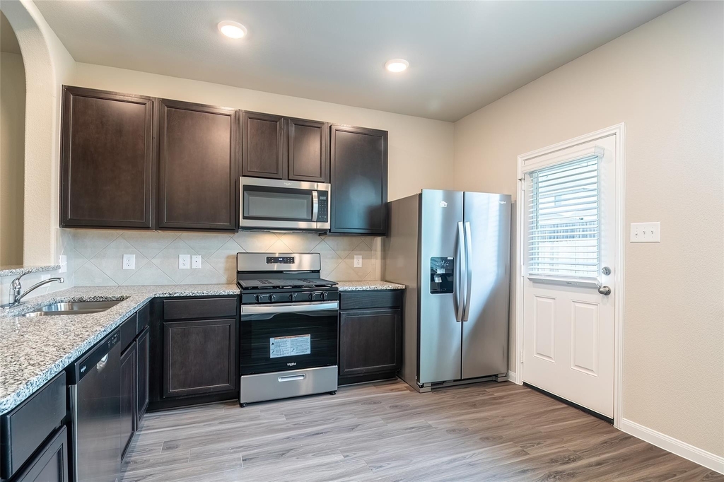 3707 Cub Drive - Photo 9