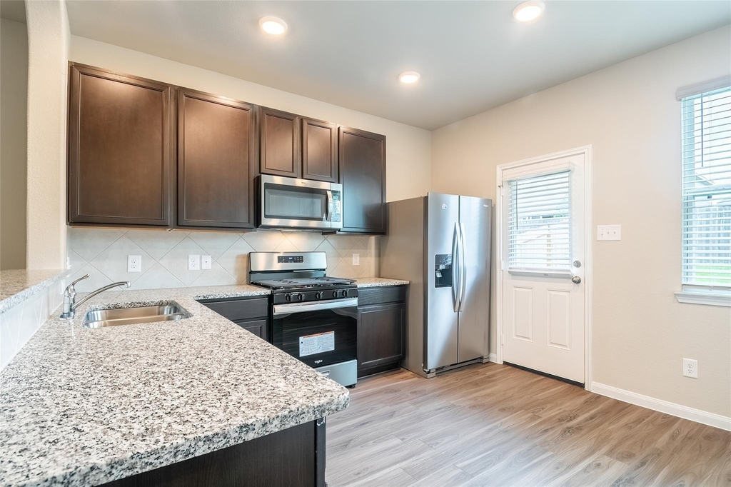 3707 Cub Drive - Photo 7