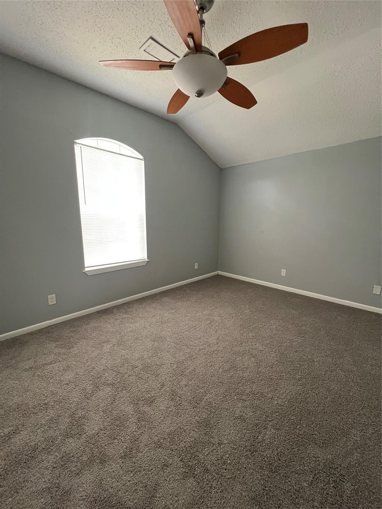 5522 Lakefield Drive - Photo 5