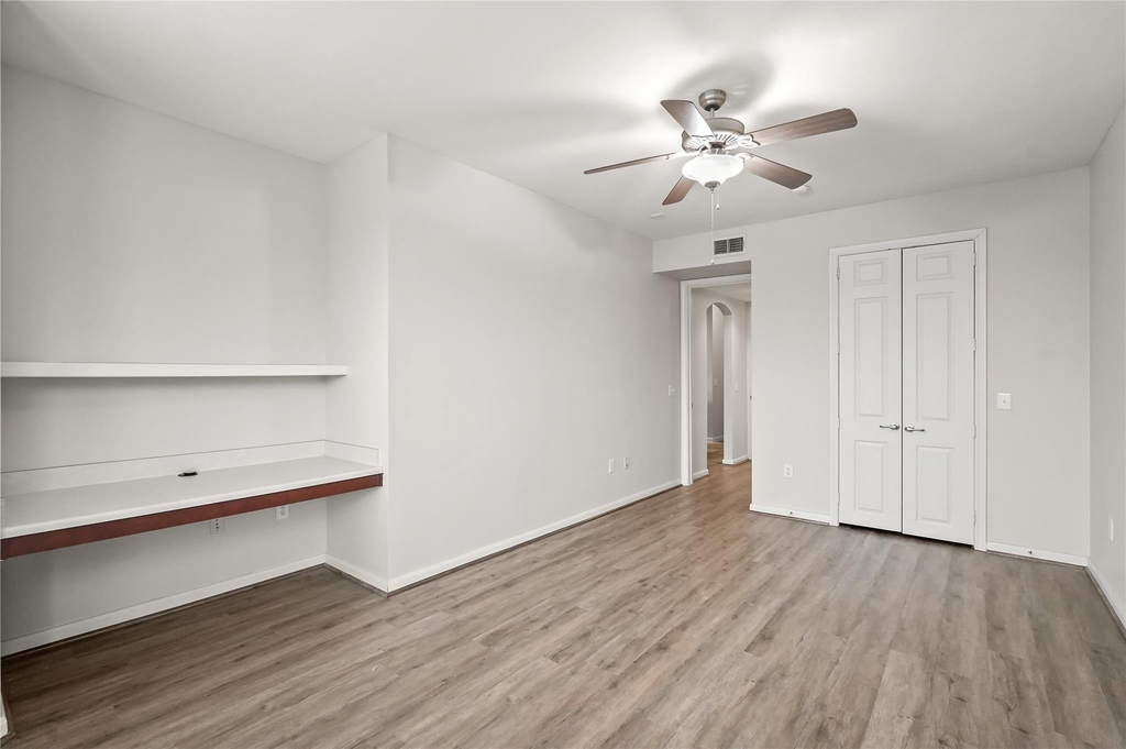 7575 Kirby Drive - Photo 11