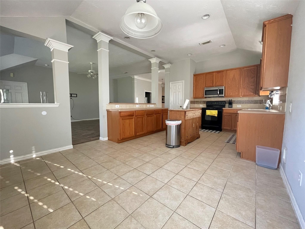 7631 Golden Thistle Lane - Photo 10