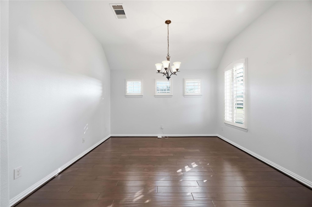 601 Dunlavy Lane - Photo 6