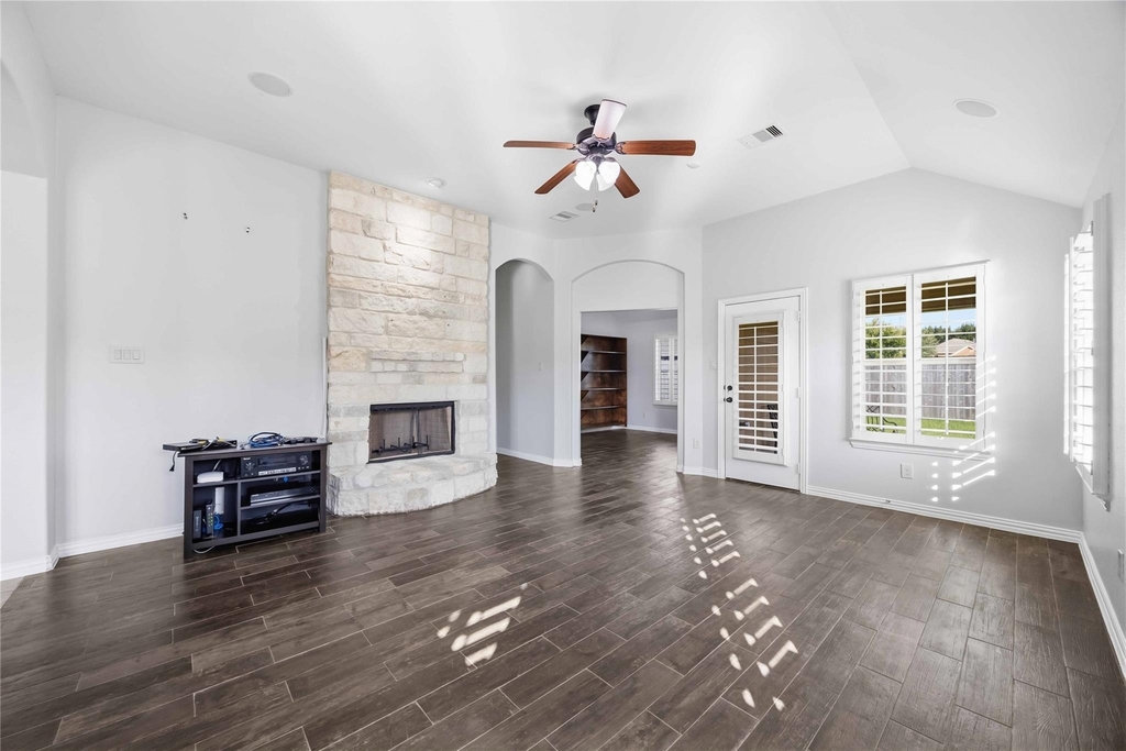601 Dunlavy Lane - Photo 7