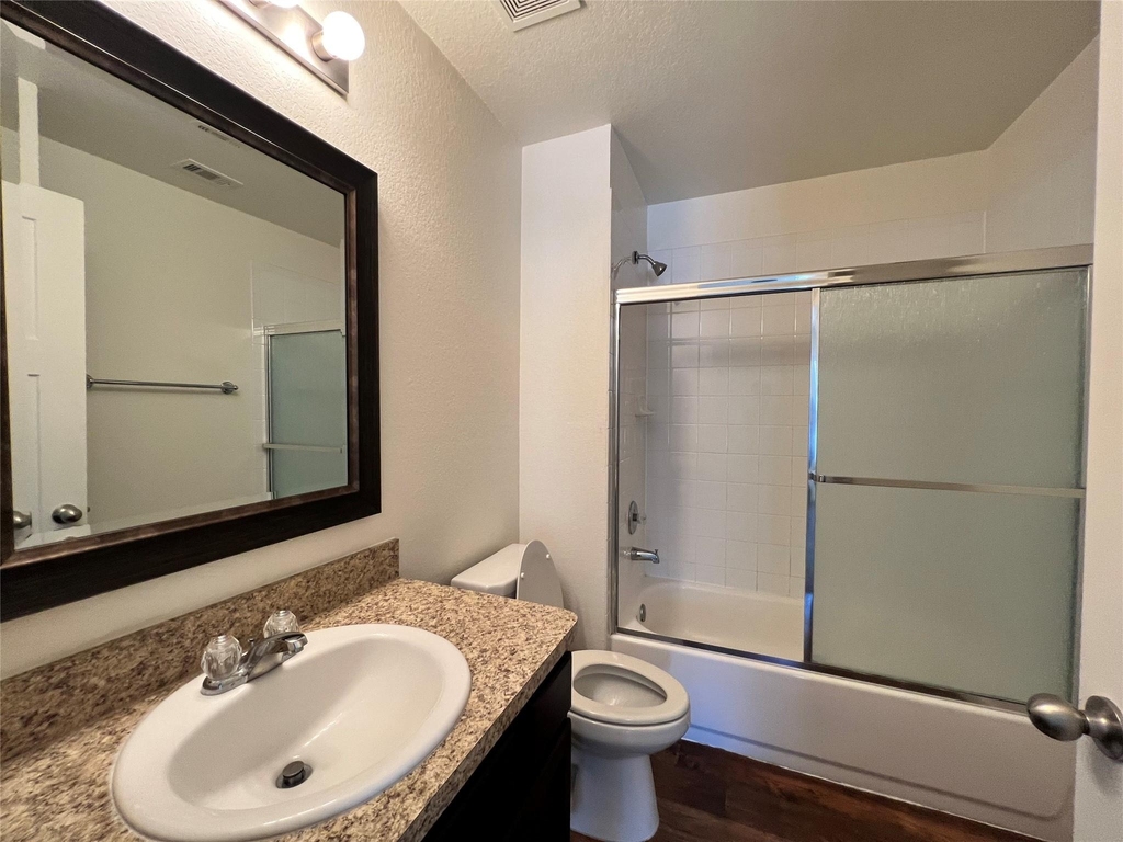10535 Mills Road - Photo 13
