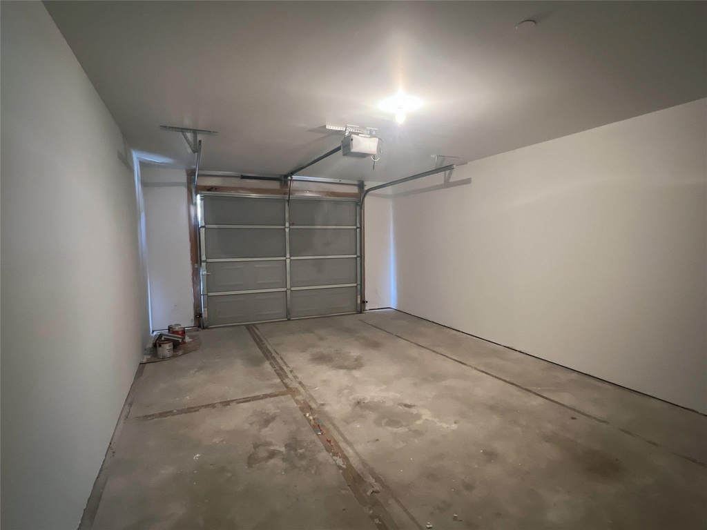 10535 Mills Road - Photo 3
