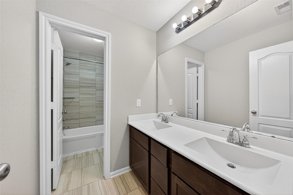 29122 Parker Trace Drive - Photo 34