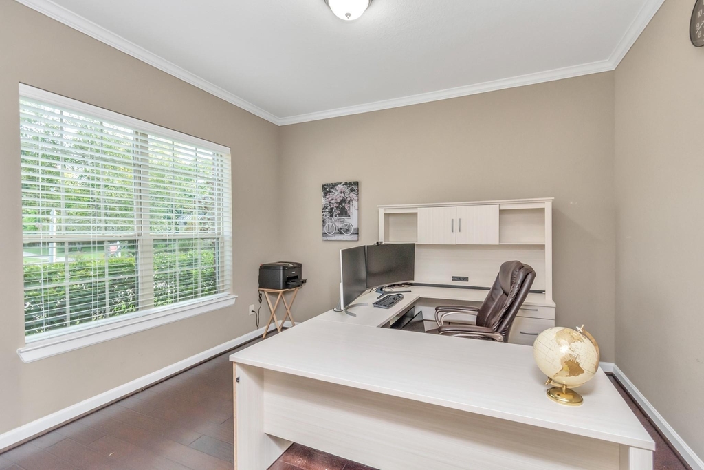 2627 Lazy Vine Lane - Photo 3