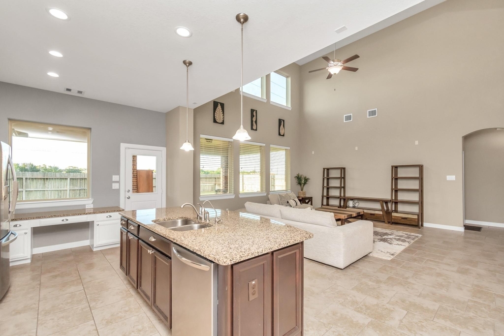 2627 Lazy Vine Lane - Photo 10