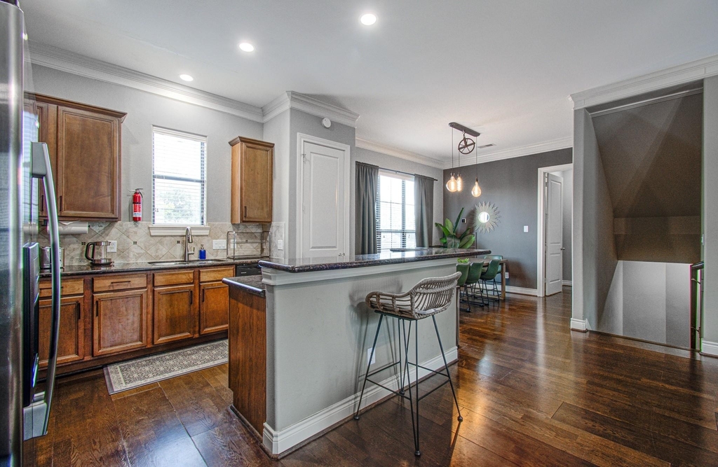 4001 Dallas Street - Photo 9
