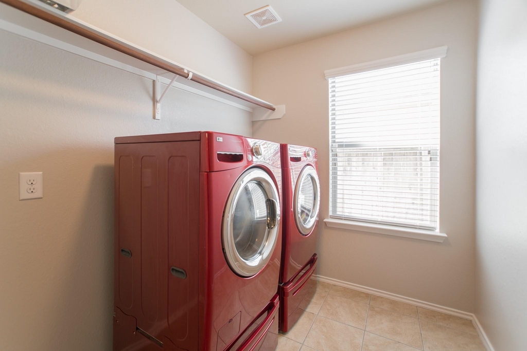 7247 Basque Country Drive - Photo 32