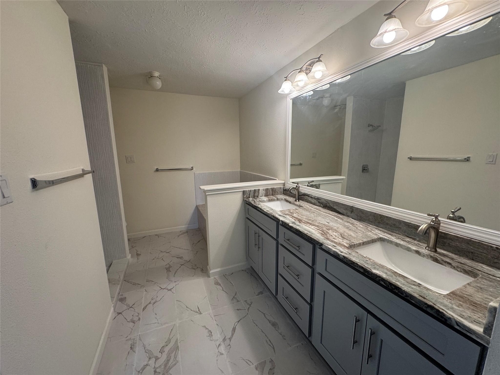 12827 Waybridge Street - Photo 10