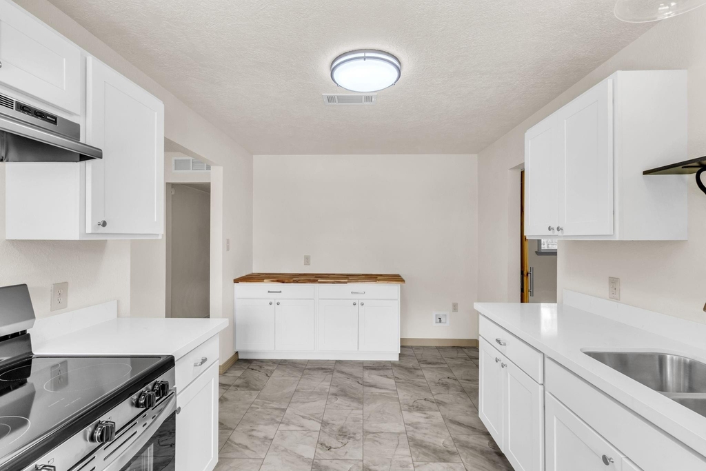 695 Callaway Drive - Photo 18