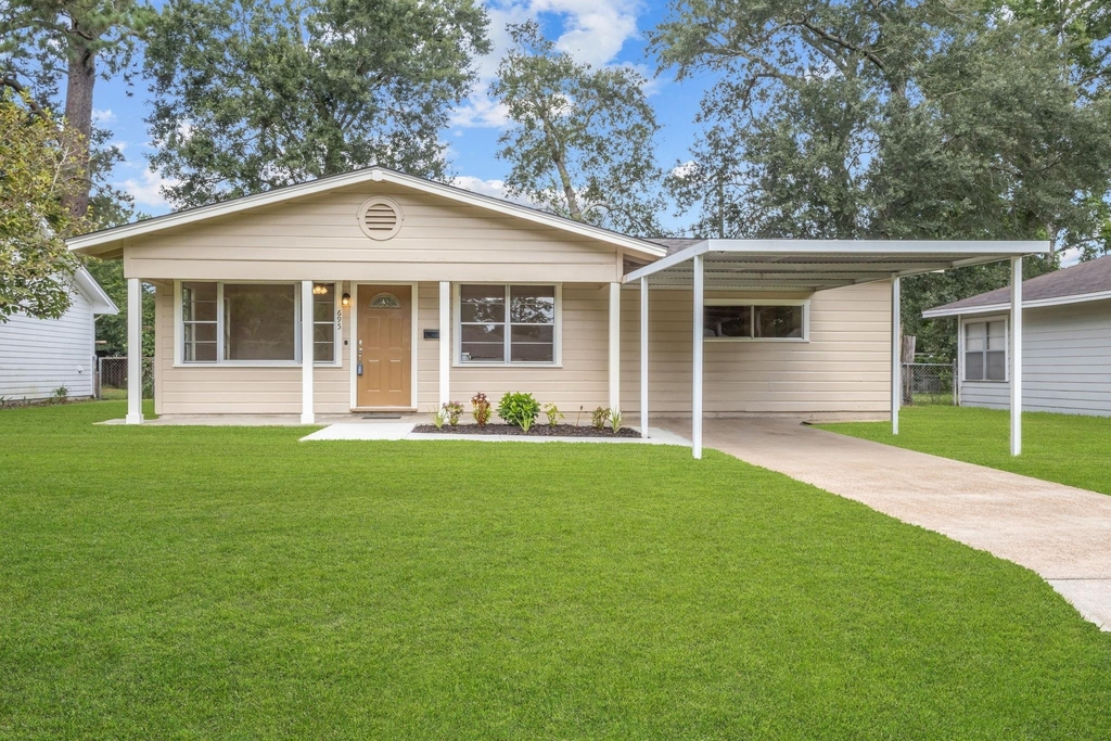 695 Callaway Drive - Photo 3