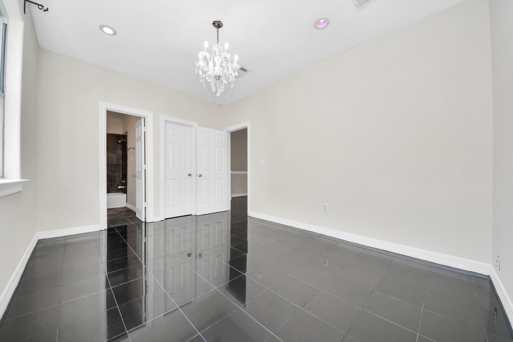 3014 Chenevert Street - Photo 48