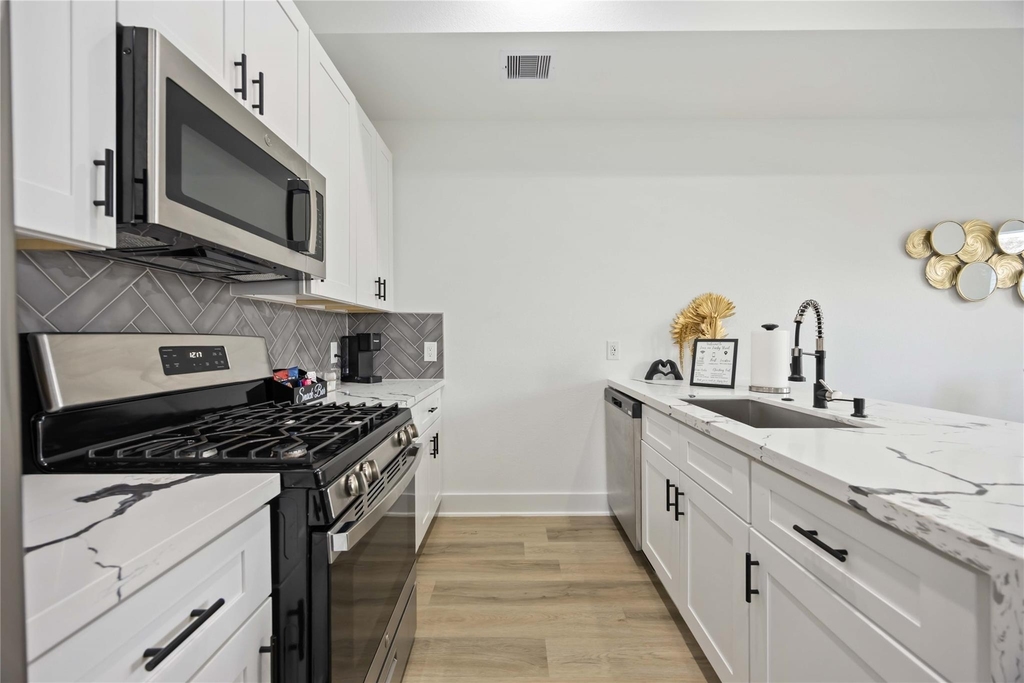 964 Lucky Street - Photo 12
