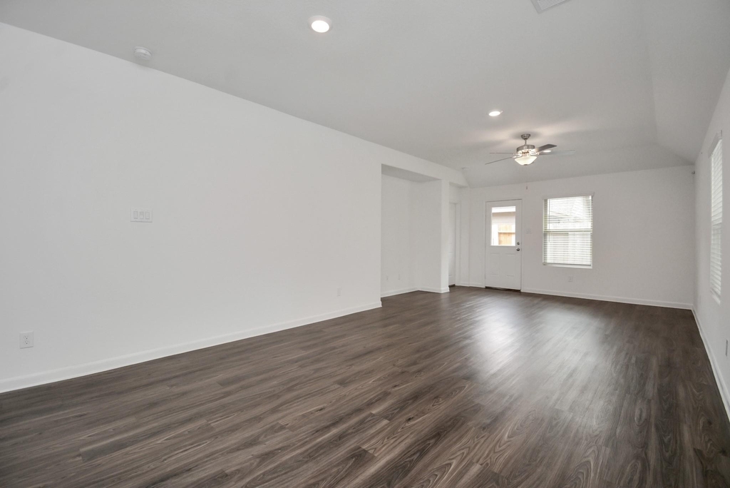 15826 Menlow Bend Drive - Photo 11